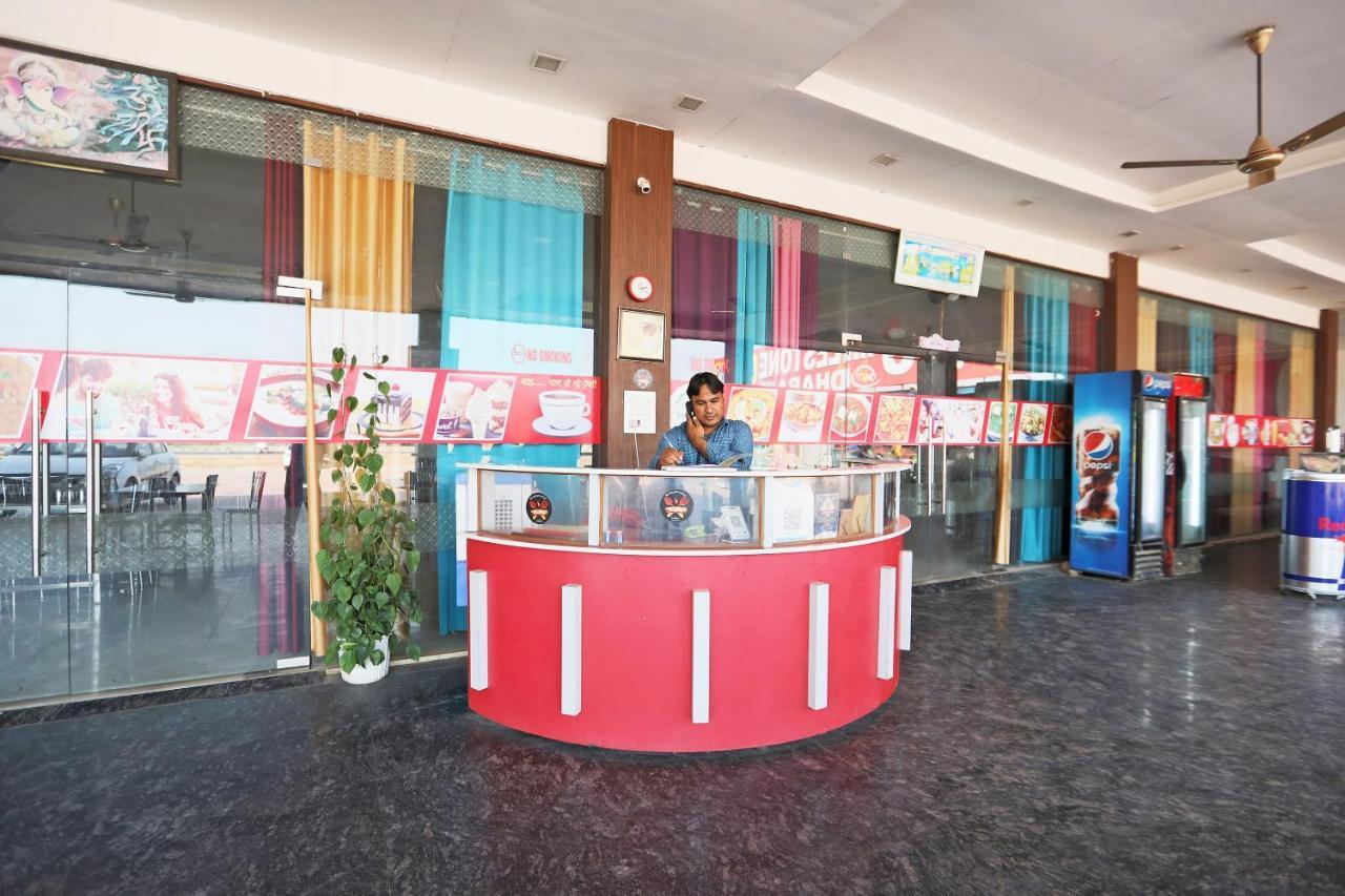Oyo 63528 60 Milestone Hotel Tibri Exterior photo